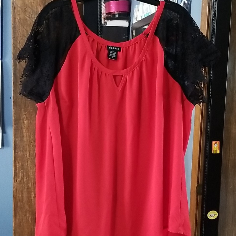 Torrid top size 2